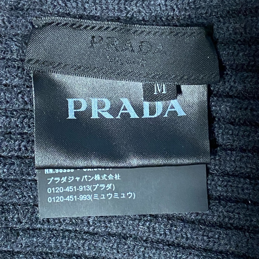 Prada - Picture 7 of 7